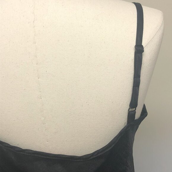 Mod Cloth textured slip dress black - Picture 9 of 9